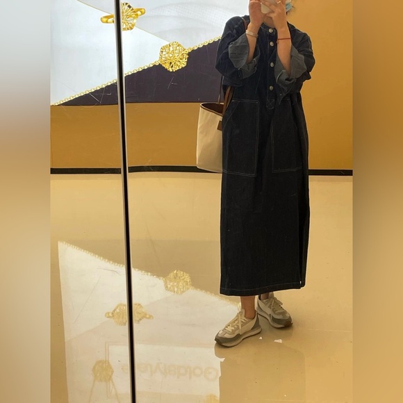 Oversized Vintage-Inspired Denim Shirt Dress - Picture 3 of 4